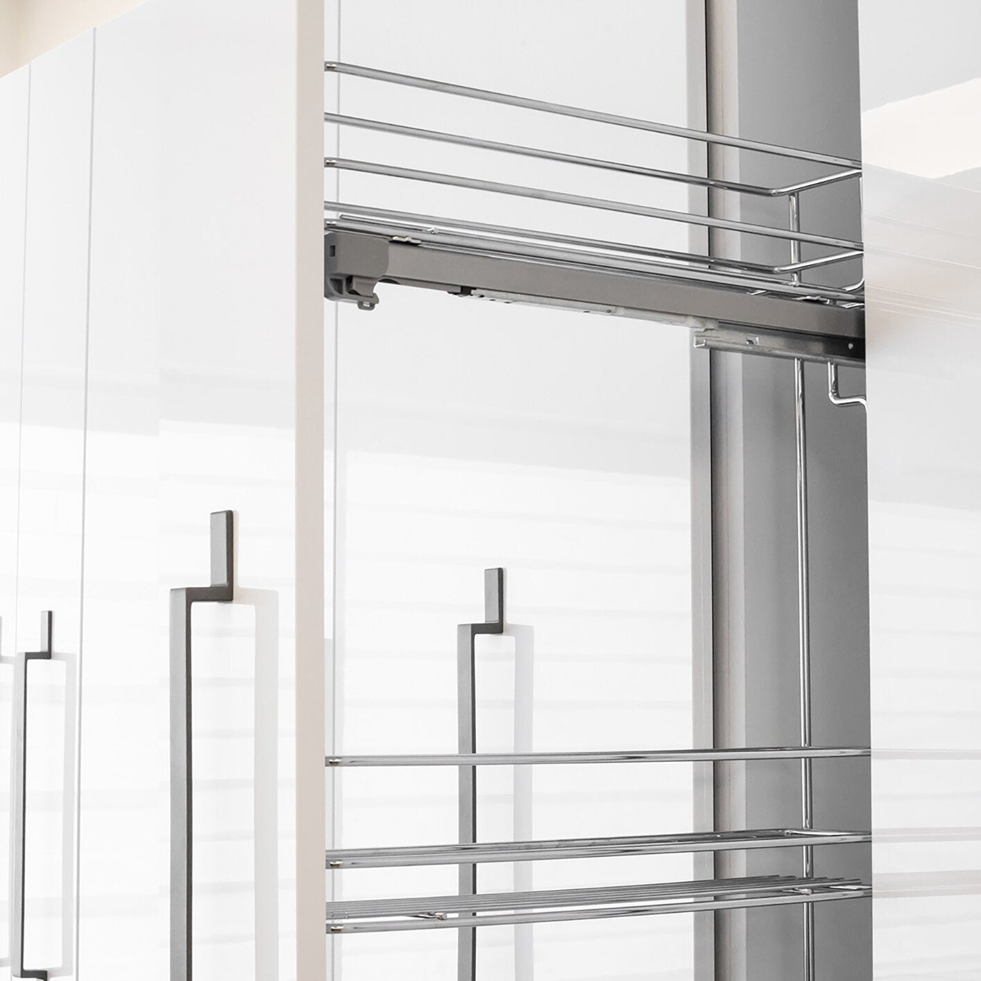 Vibo Narrow Filler Pullout - Right