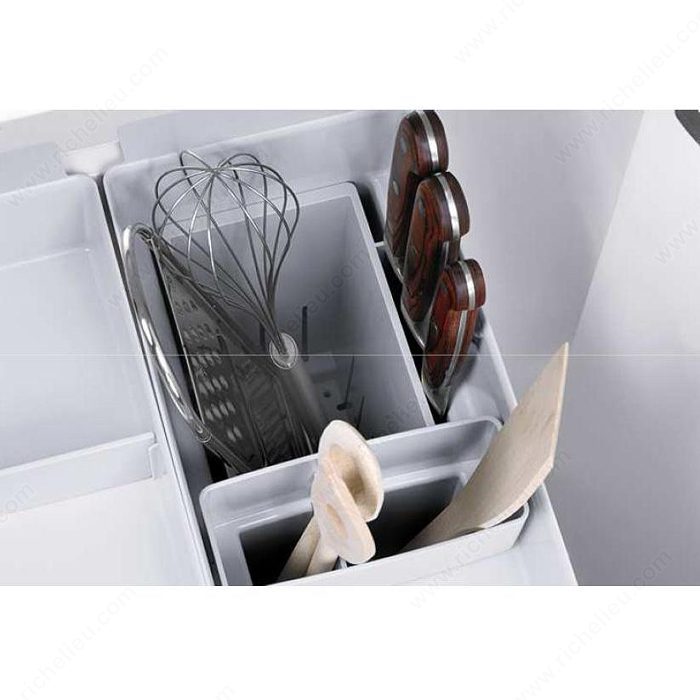 Pull-out system for base cabinet KITO