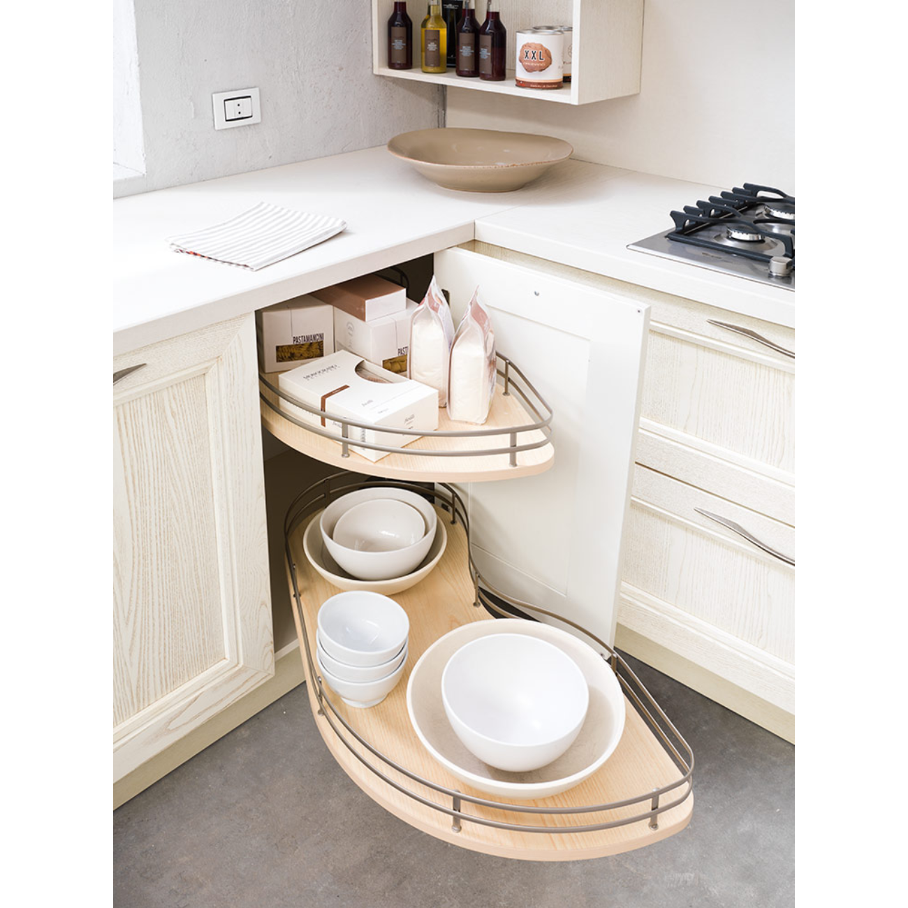 Kitchen Cabinet Organizer·Pull-Out Fly Moon for Blind Corner Salice