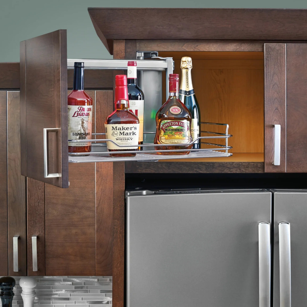 Above Appliance Pullout