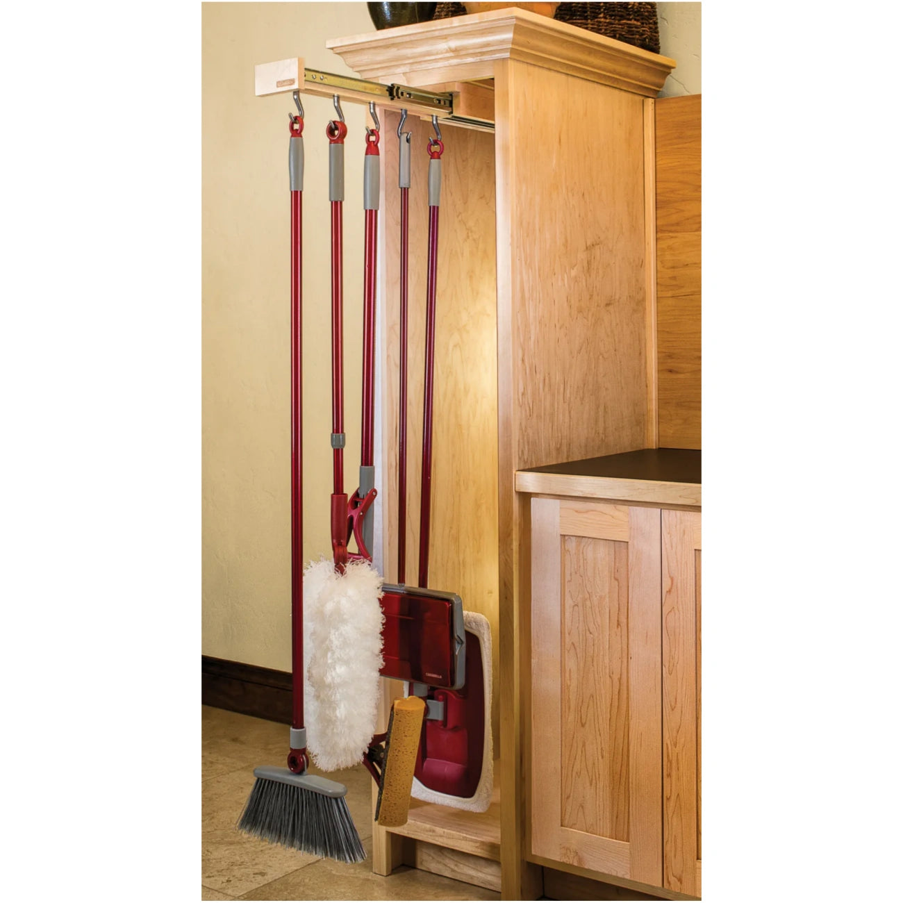 Glideware(TM) Pullout