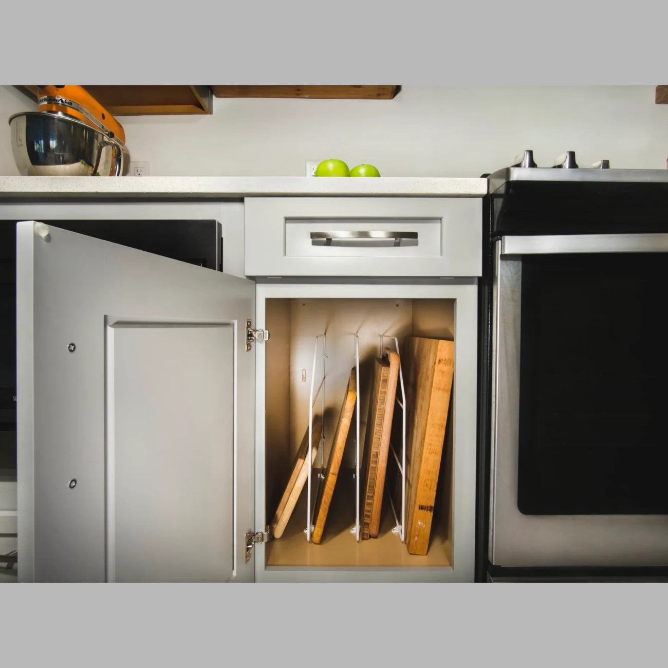Tray Divider with Clips