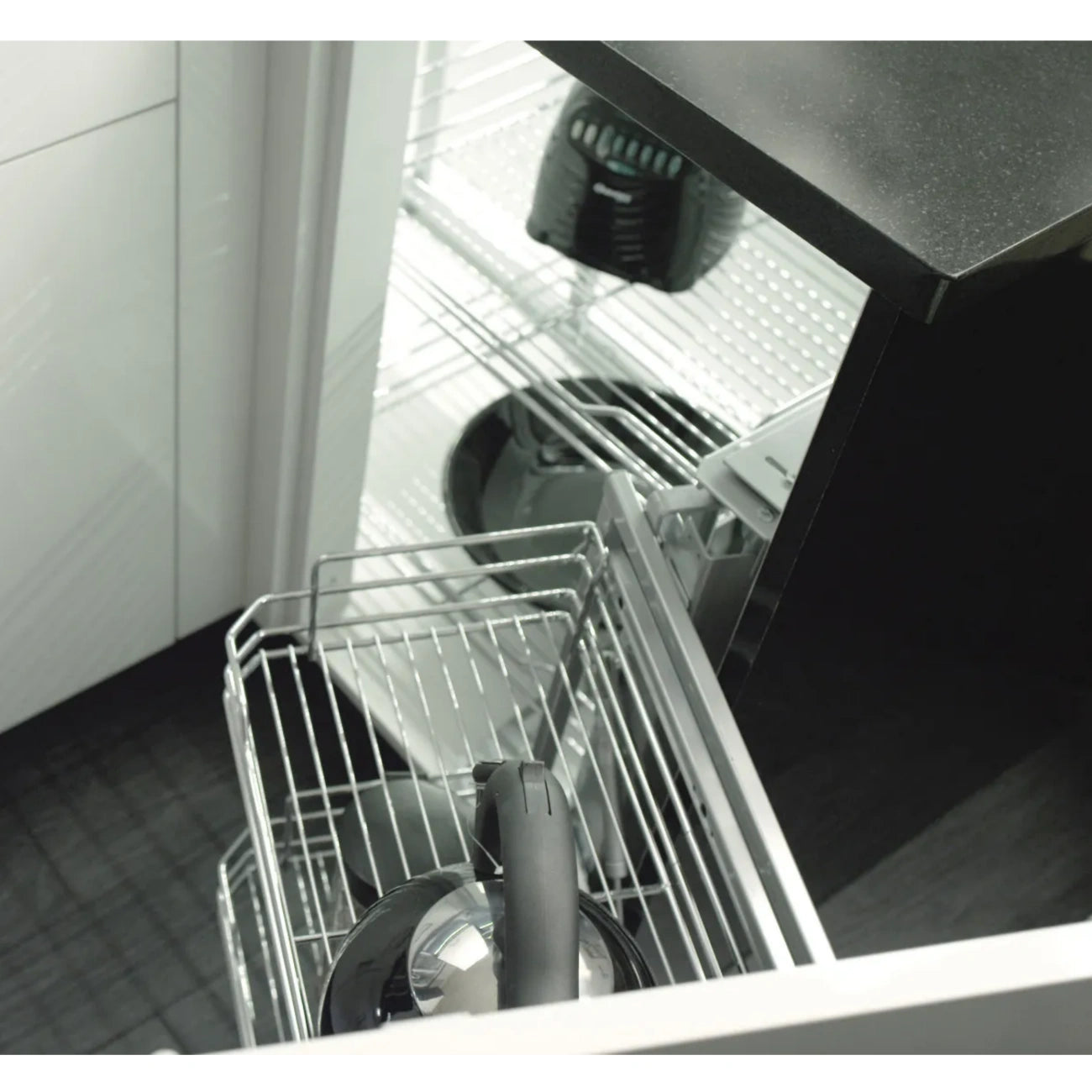 Wire Bottom Two-Tier Blind Corner Optimizer